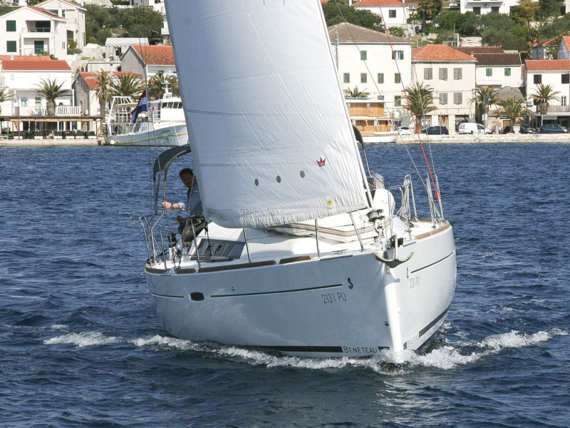 Oceanis 34 - Yacht Charter Pula & Boat hire in Croatia Istria and Kvarner Gulf Pula Pula Tehnomont Marina Veruda 6