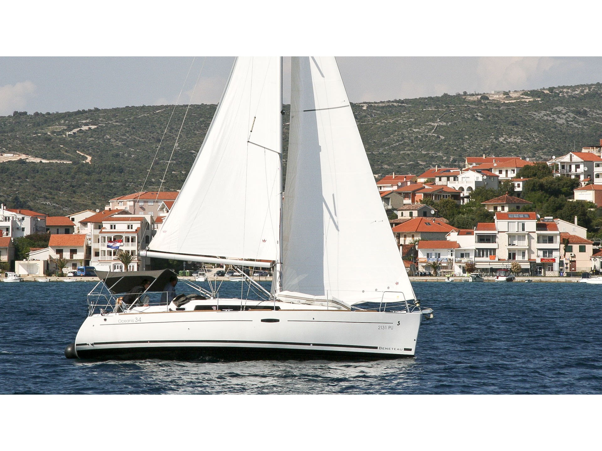 Oceanis 34 - Yacht Charter Pula & Boat hire in Croatia Istria and Kvarner Gulf Pula Pula Tehnomont Marina Veruda 2