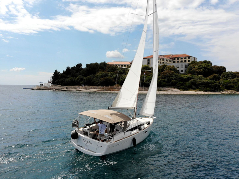 Sun Odyssey 349 - Yacht Charter Pula & Boat hire in Croatia Istria and Kvarner Gulf Pula Pula Tehnomont Marina Veruda 5