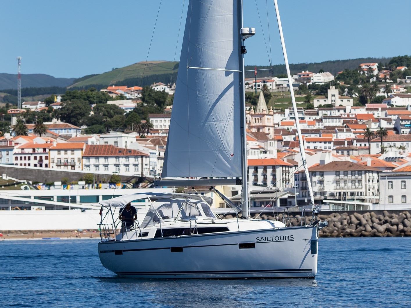 Bavaria Cruiser 37 - Yacht Charter The Azores & Boat hire in Portugal The Azores Terceira Angra do Heriosmo Marina d`Angra 4
