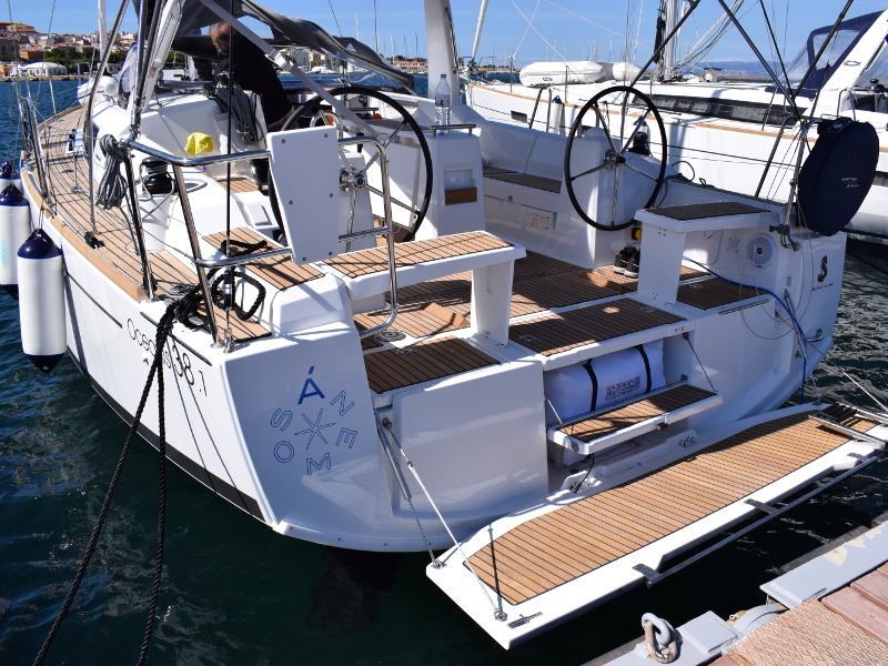 Oceanis 38 - Yacht Charter Carloforte & Boat hire in Italy Sardinia Costa del Sud Isola di San Pietro Carloforte Carloforte 6