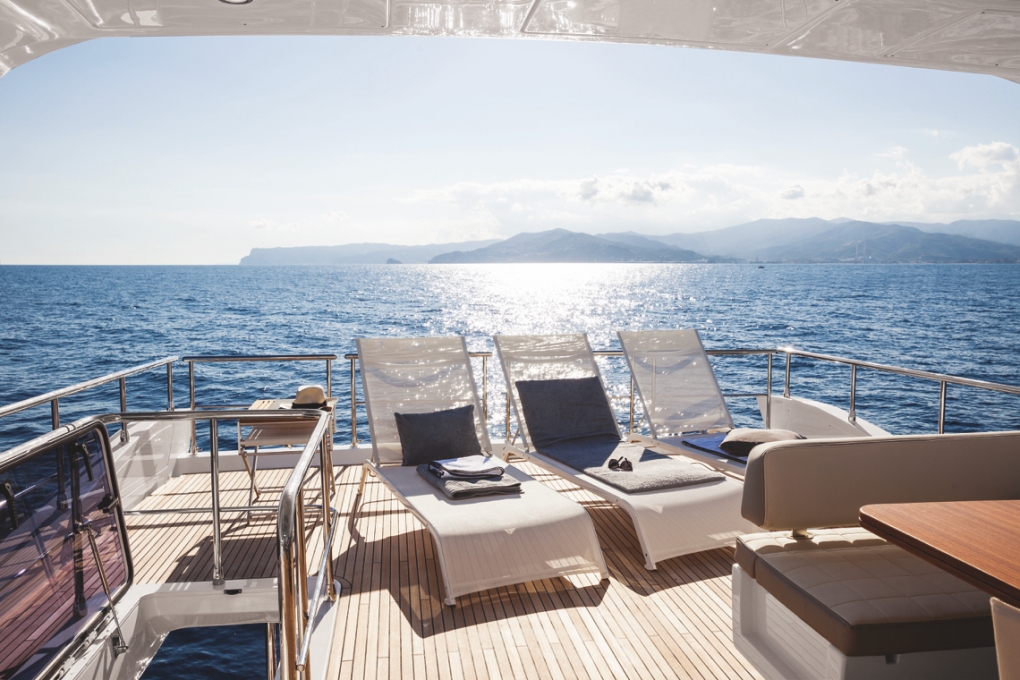Azimut 72 - Luxury Yacht Charter Croatia & Boat hire in Croatia Šibenik Marina Mandalina 2