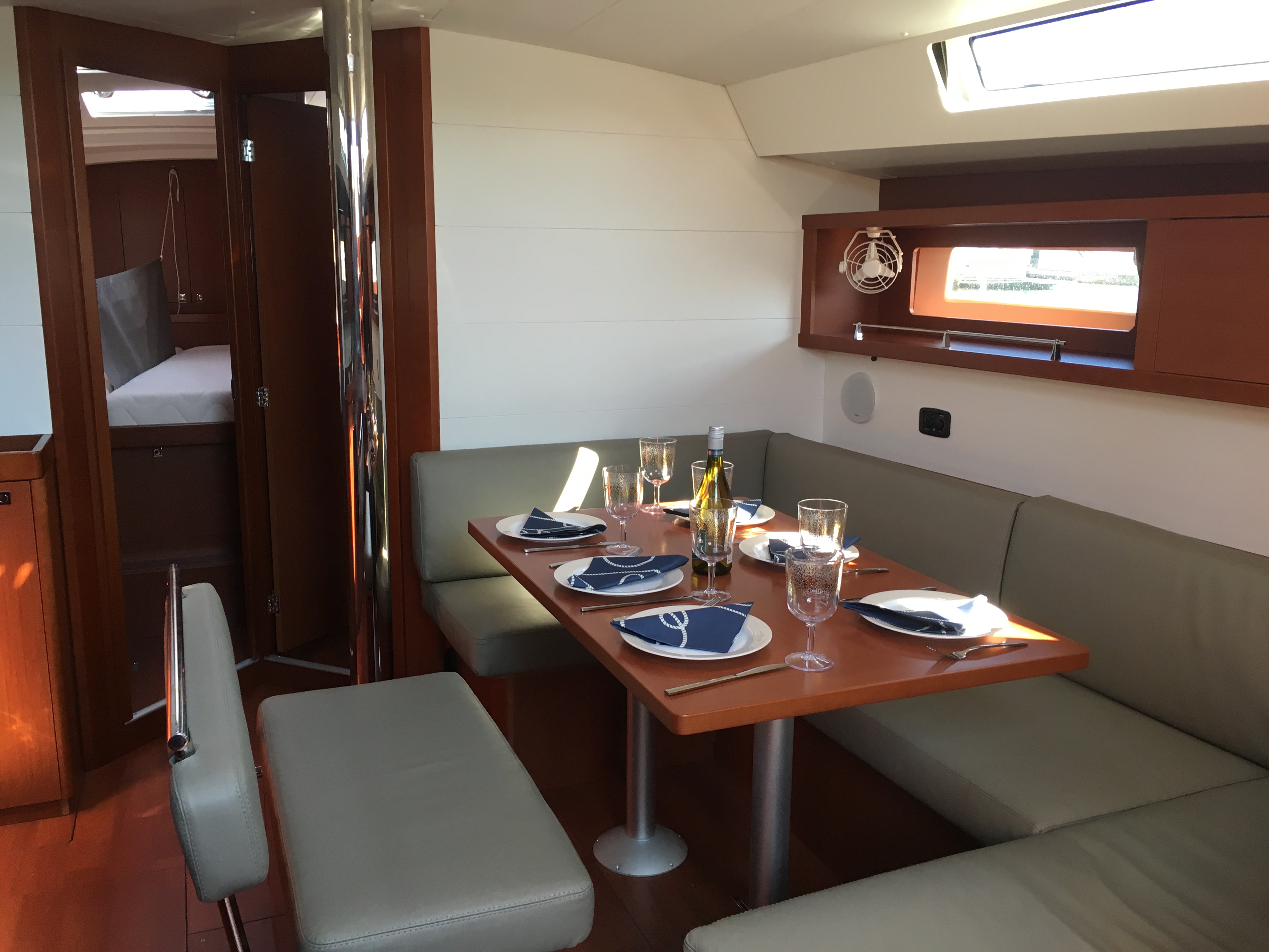 oceanis 45 - Yacht Charter Largs & Boat hire in United Kingdom Scotland Firth of Clyde Largs Largs Yacht Haven 3
