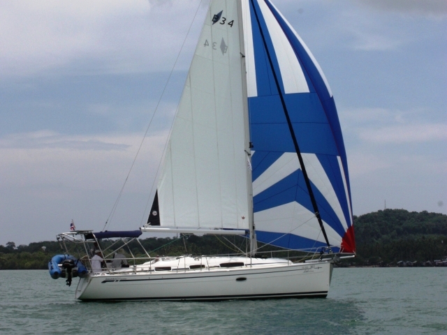 Bavaria 34 Cruiser - Location de Yachts en Thaïlande & Boat hire in Thailand Phuket Yacht Haven Marina 1