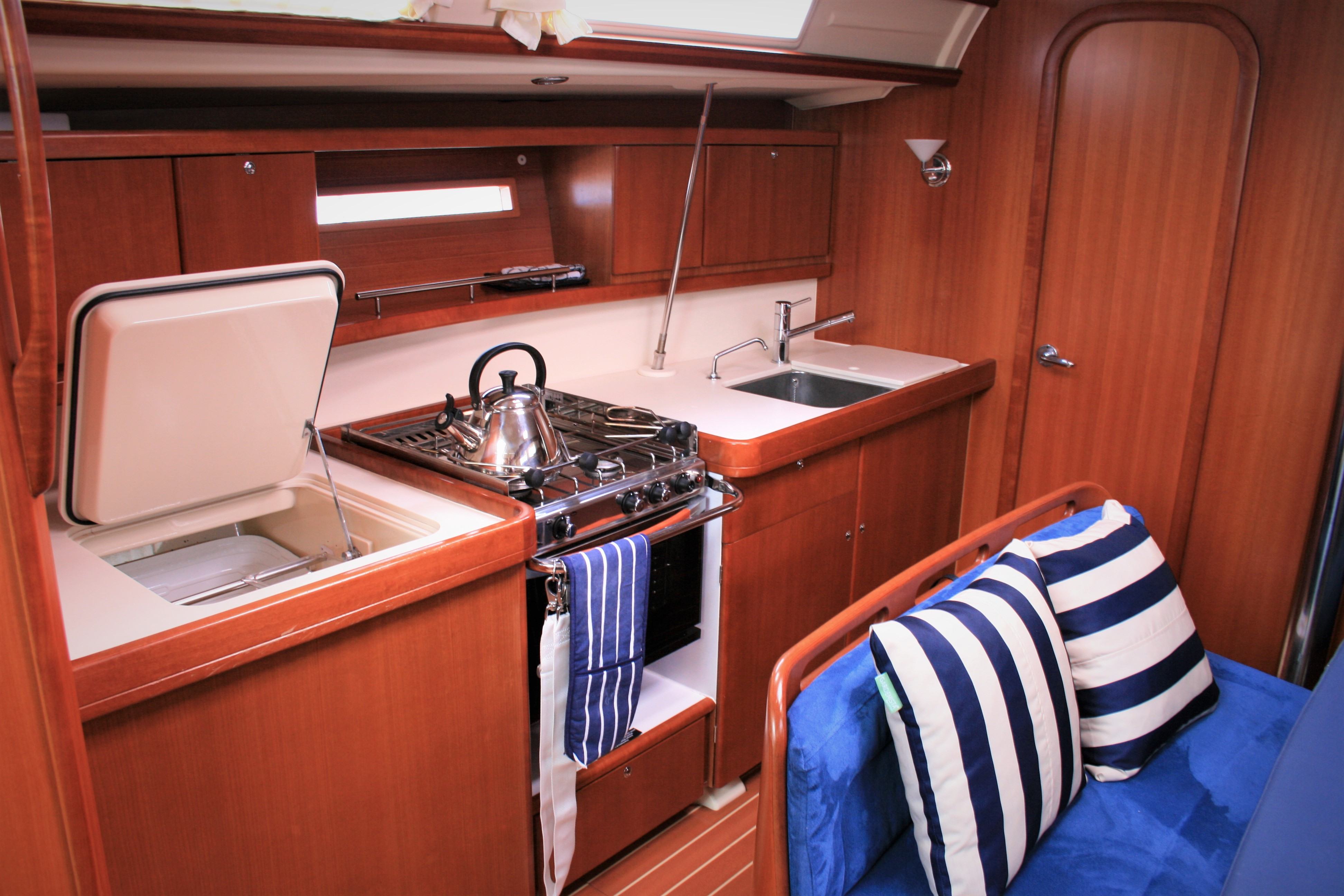 Dufour 425 Grand Large - Yacht Charter The Solent & Boat hire in United Kingdom England The Solent Lymington Lymington Yacht Haven Marina 5