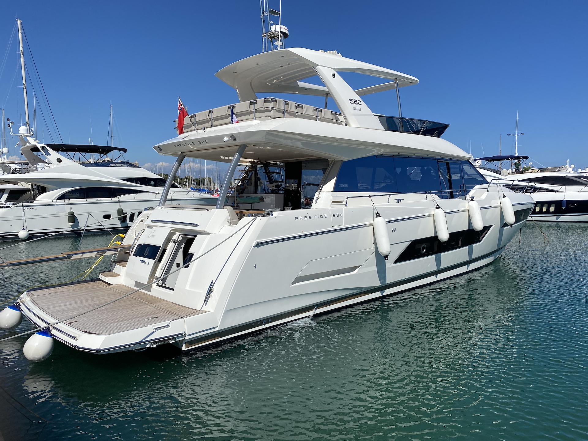 680 - Yacht Charter Antibes & Boat hire in France French Riviera Antibes 4