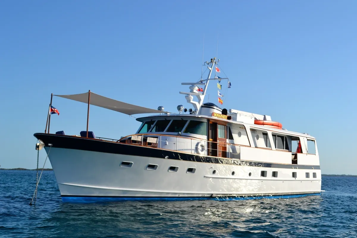 Bonapart - Motor Boat Charter Bahamas & Boat hire in Bahamas New Providence Nassau 1